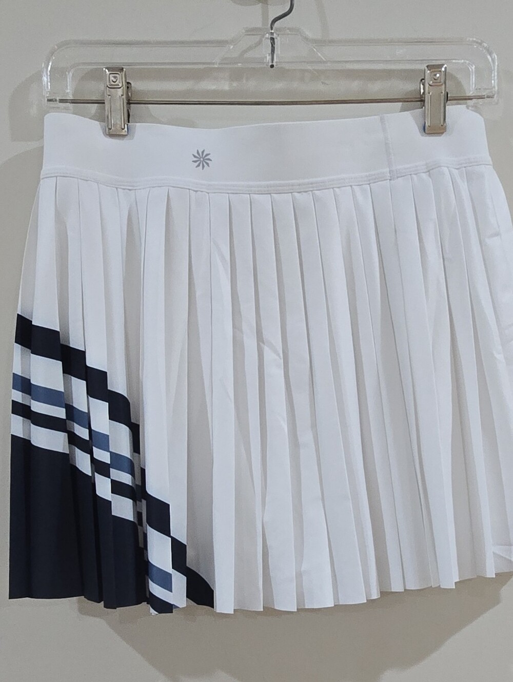 Travel Athleta Match Point Pleated Colorblock Skort White/Blue/Black S Stretch - Picture 4 of 10